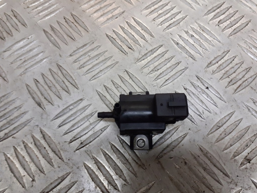 фото №1, Клапан вакуумa avensis t25 2.0 d4d 25860-0r010