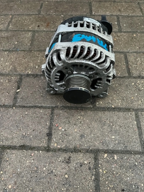 Купить Генератор renault trafic 3 рестайлинг  2,0 blue dci 231004436r