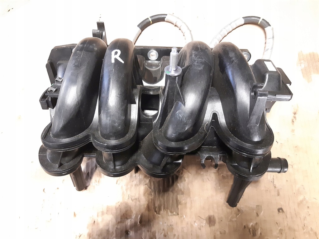 фото №1, Колектор всмоктуючий 8200964639 dacia sandero logan 1.4