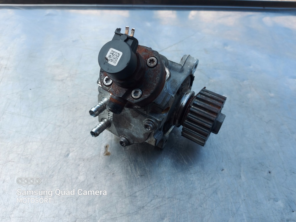 фото №1, Audi q3 2.0tdi насос впрыскная 05l130755