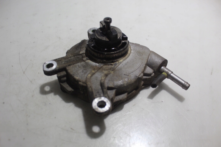 фото №1, Насос вакуум toyota avensis iii 2.2d