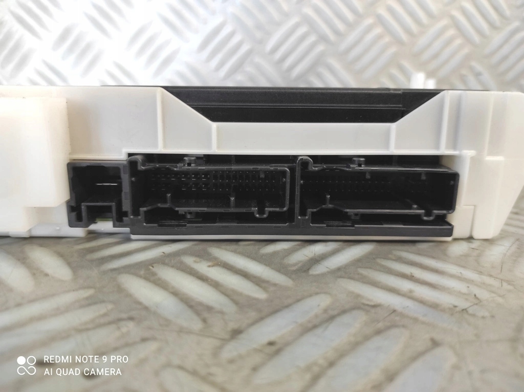 фото №3, Модуль коробка блок управления bsi toyota yaris iv 89221-0da70