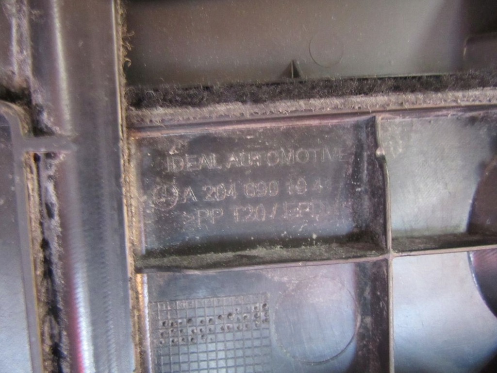 фото №4, Mercedes glk x204 2010 обшивка захист з багажника