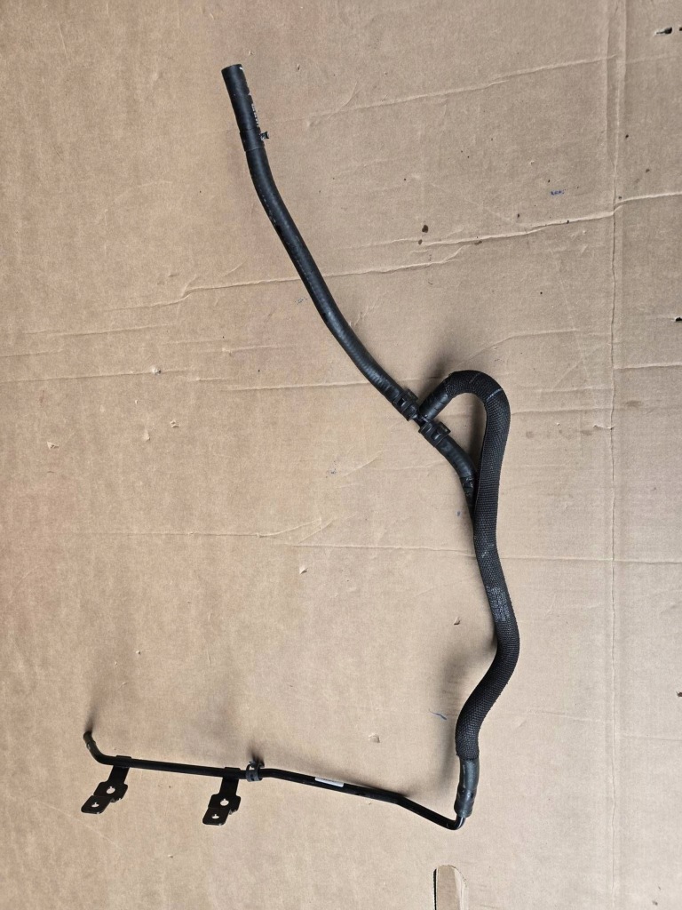 фото №1, Wąż / трубка вентиляционная трубка audi rs3 8y 2024r 8v0122061b