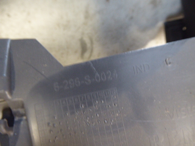 фото №11, Twingo ii приборная панель консоль приборная решётки