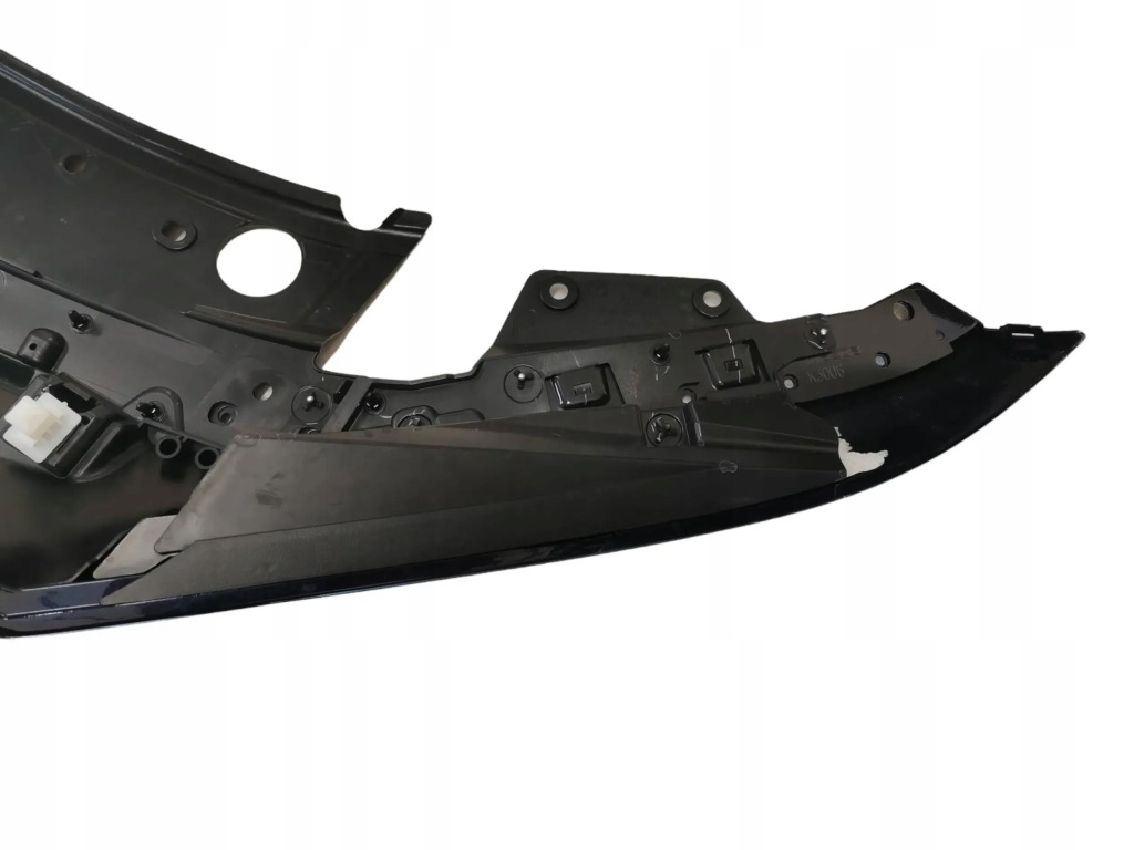 Накладка верхний бампера, решетка mazda 3 Недорого