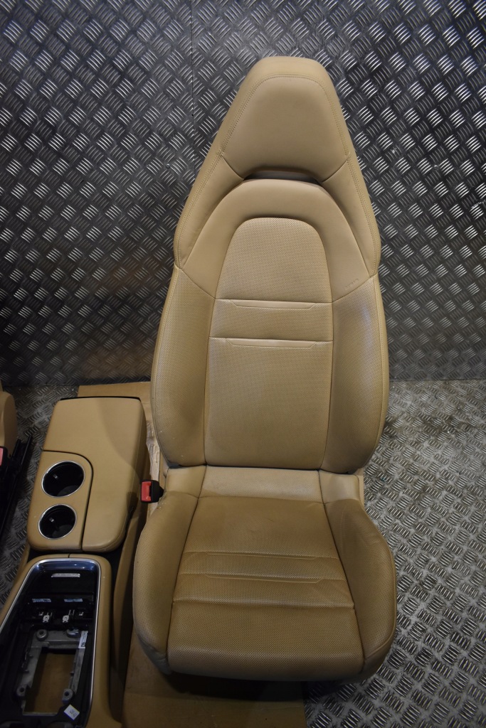 фото №5, Idealne сиденья обшивки заднее сиденье kpl. porsche panamera 971 luxory бежевый 1