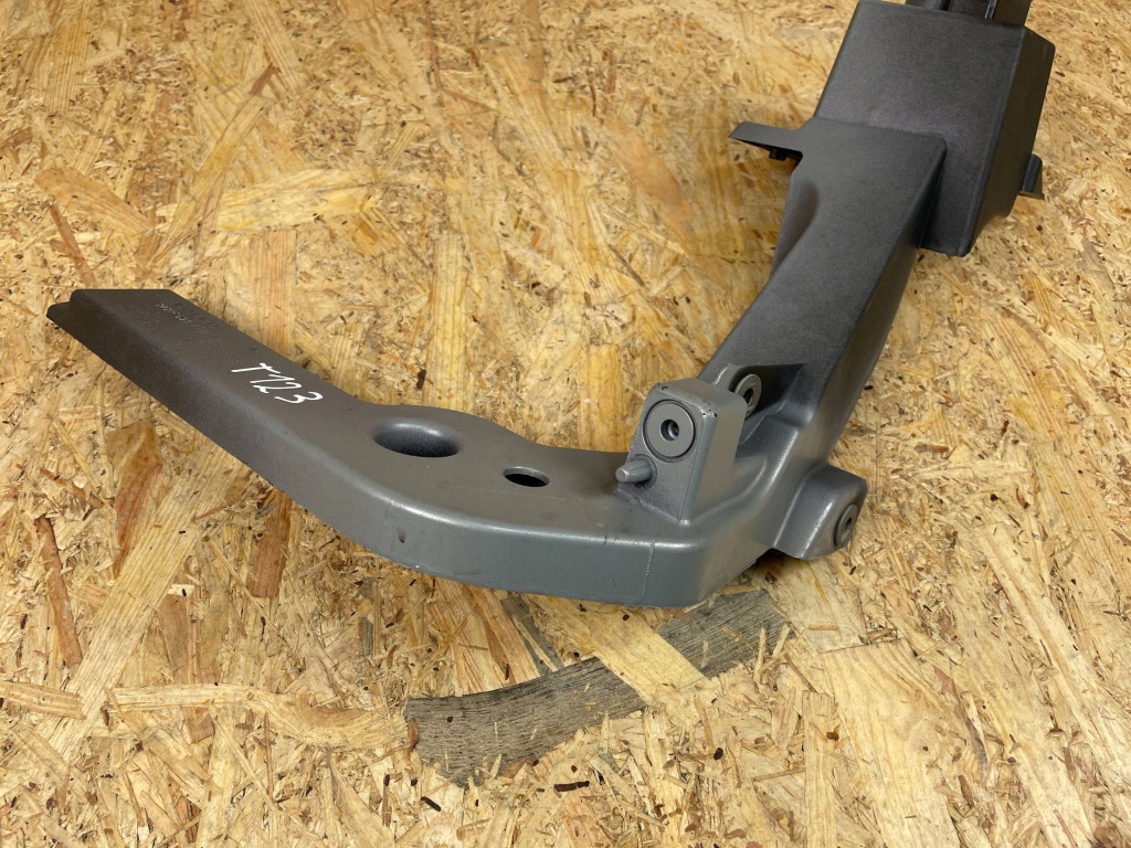 Кронштейн кронштейн панель фари лампи перед лівий volvo xc40 32318691 2017- Зі Шроту