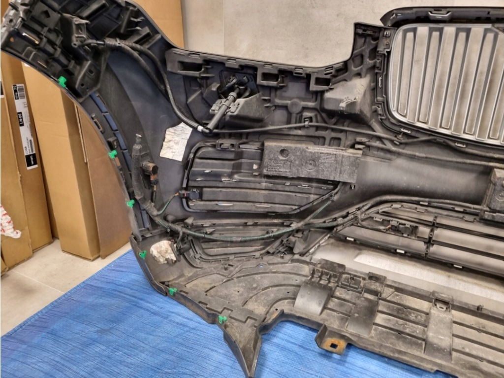 фото №8, Volvo xc90 бампер передний kompletny камера 6xpdc