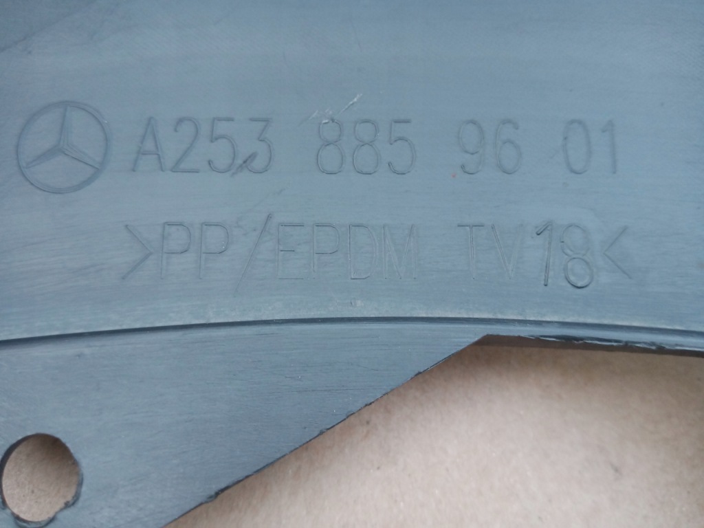 Mercedes glc w253 рестайлинг  спойлер бампера перед 2018r- с Разборки