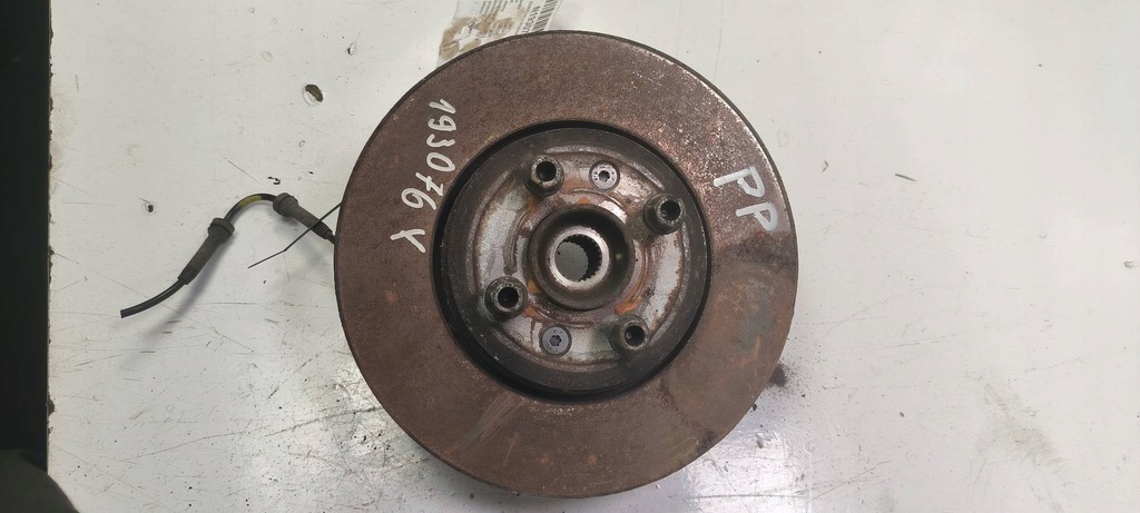 фото №1, Поворотный кулак правая перед dacia lodgy