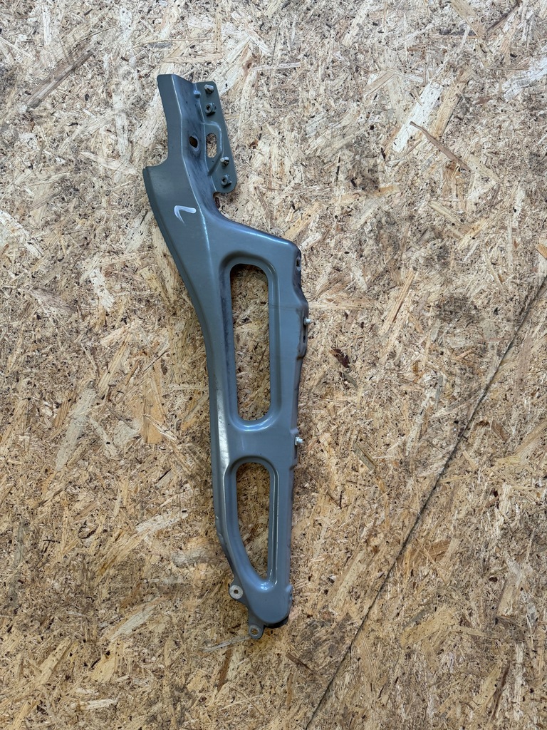 фото №1, Кронштейн кронштейн крыла левая renault scenic iv