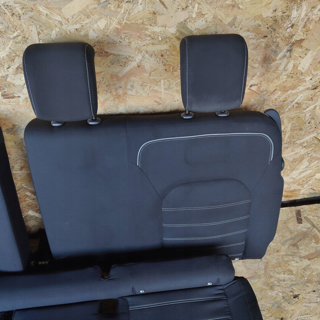 фото №9, Заднє сидіння задня задня dacia duster ii