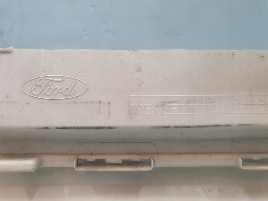 Бампер ford focus mk4 st перед передний bez отверстий Цена