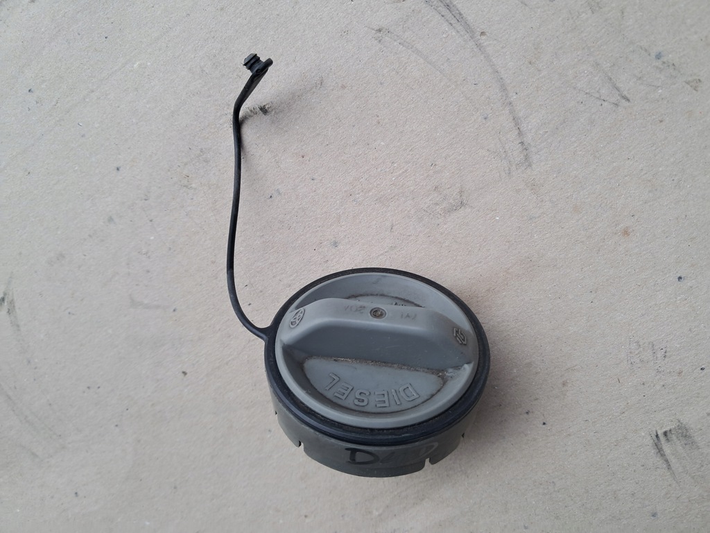 фото №1, Toyota corolla verso 04- крышка заливной топлива дизель avensis previa rav4