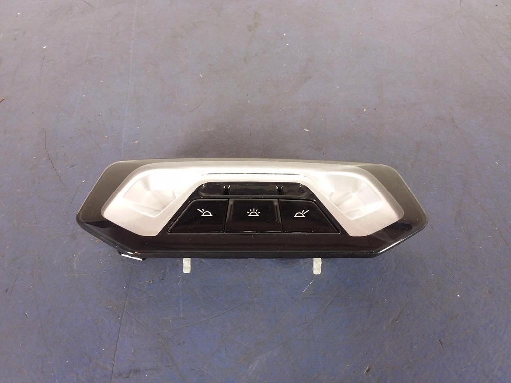 фото №1, Bmw 3 g20 g21 лампа салону кабіни задня 791081301