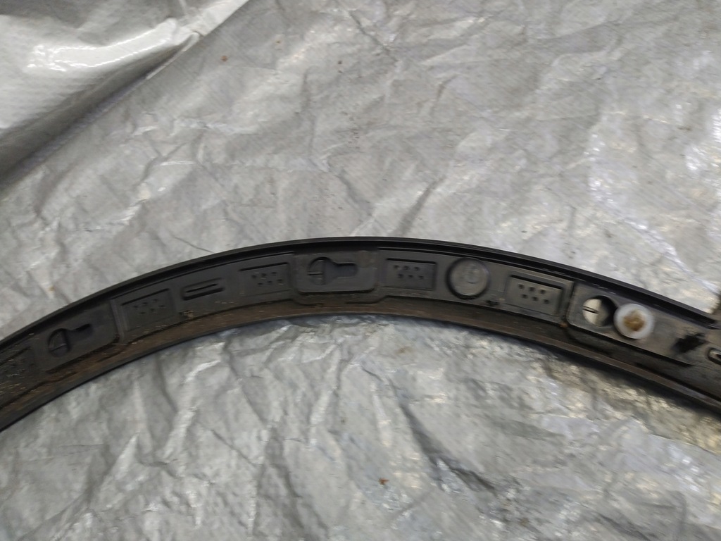 фото №12, Volvo xc40 молдинг крыло правый перед 31448345