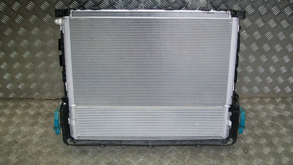 фото №1, Bmw g32 630i b48 комплект радіатор 4553km