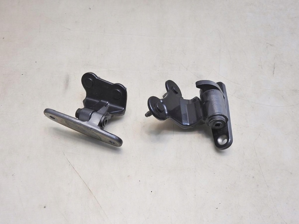 фото №6, Петля петлі двері лівий задня 755 mercedes w212 kombi a047058