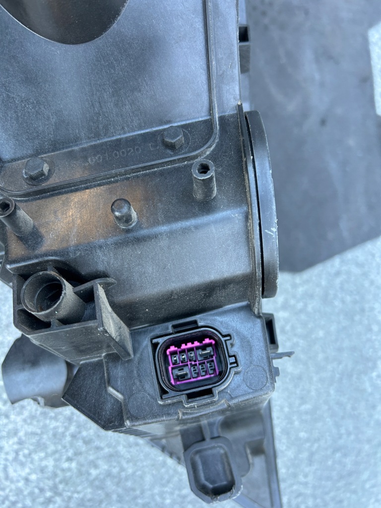 Фара ліва передня audi q7 full led 4m0 америка 4m0941012b в Україні