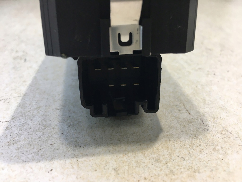 фото №7, Панель скло правий задня discovery iii yud501070pvj