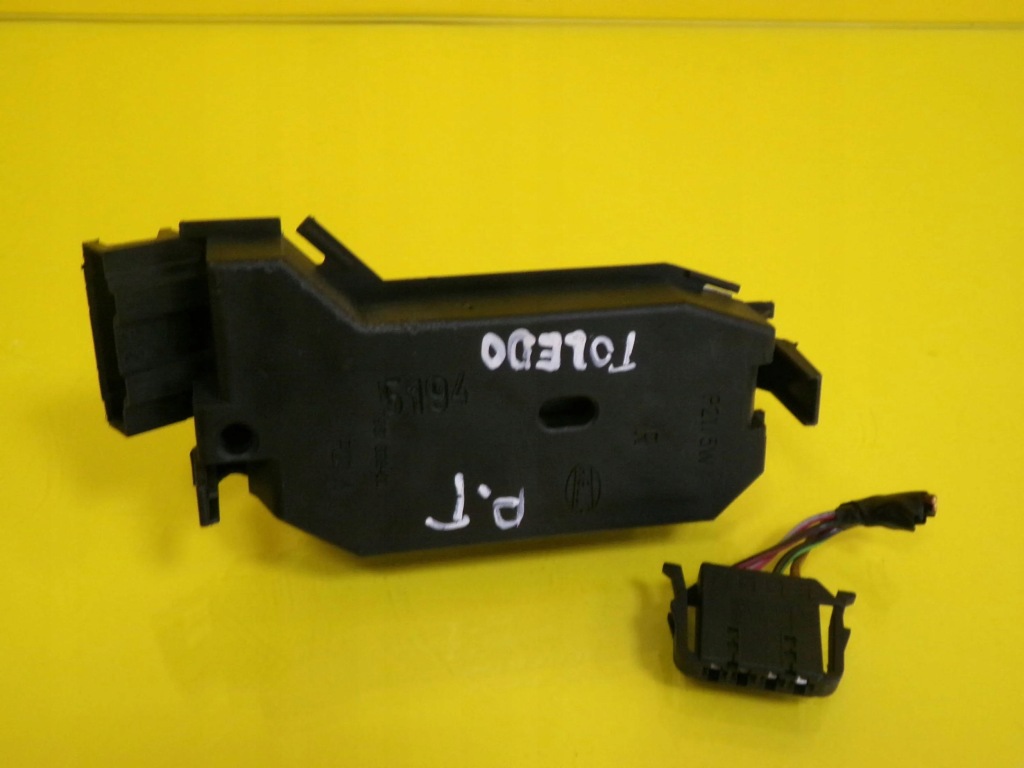 фото №6, Вкладыш лампы правый задняя seat toledo 961638-00 nr920