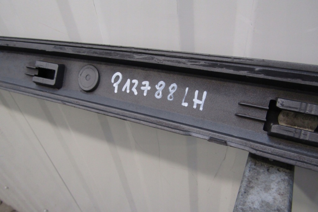 фото №9, Молдинг порог левая audi a3 8y0 s line 20- s3