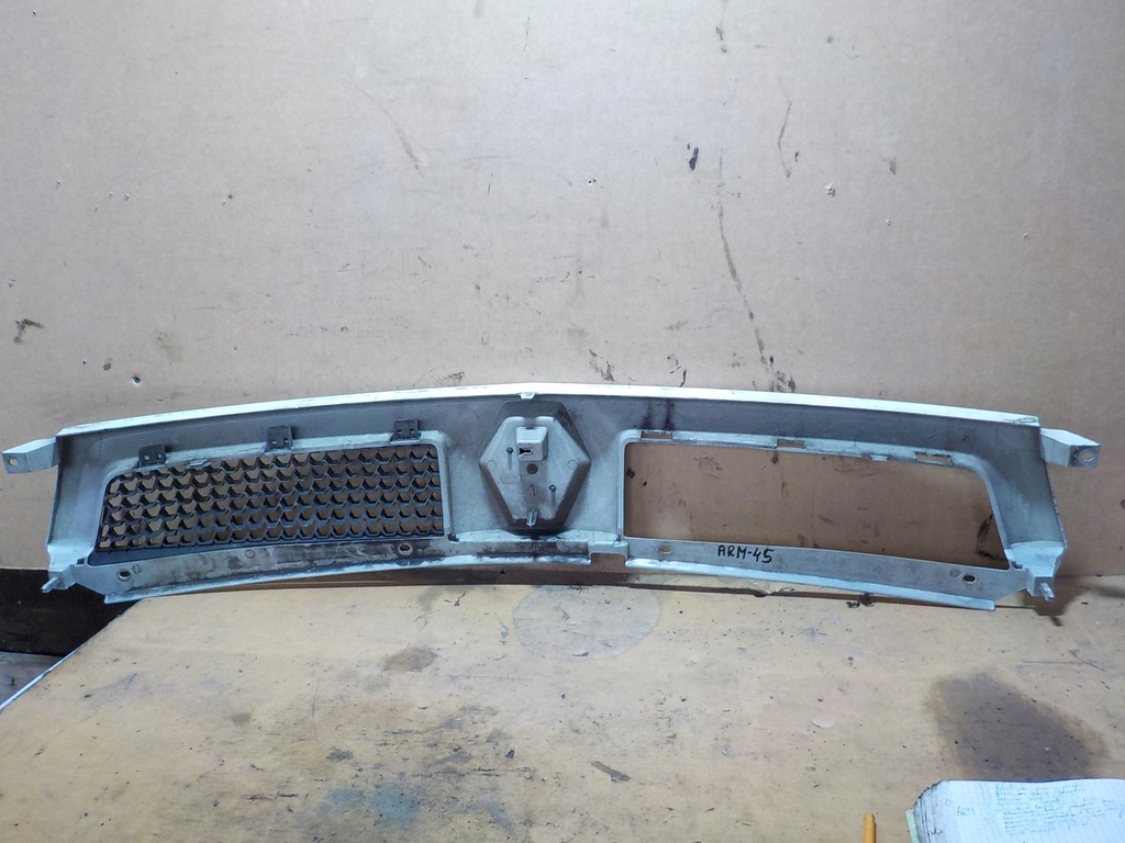 фото №1, Решётка радиатора решётка радиатора перед master ang 06r. 8200233765