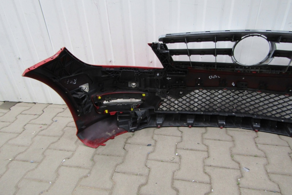 Бампер перед mercedes c klasa w204 204 amg рестайлинг  11-14 Недорого