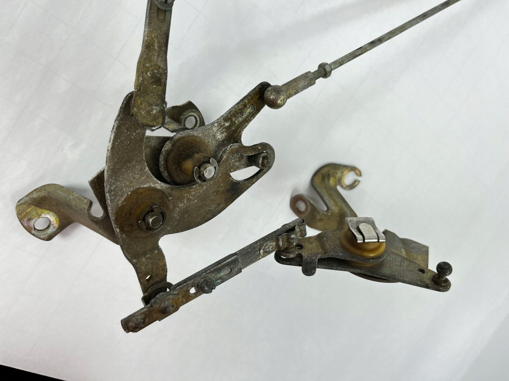 Механізм трос газу mercedes w126 v8 420 500 560 в Україні