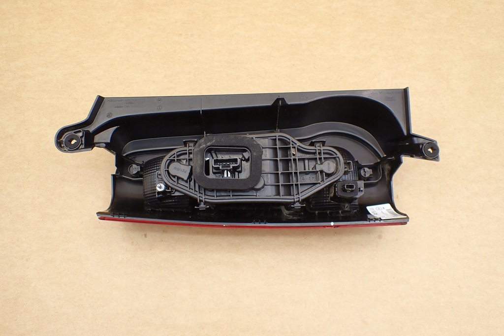 фото №10, Лампа права задня citroen berlingo opel combo peugeot partner 2018 9820554880