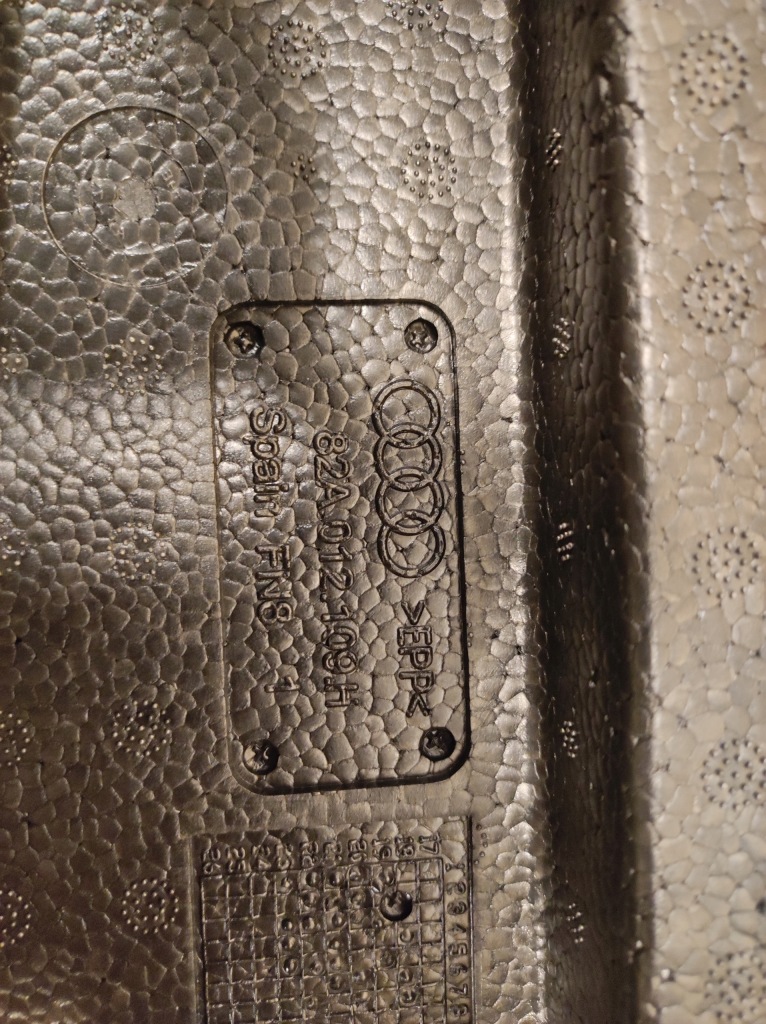 фото №7, Пенополистирол вкладыш колеса запаска zstaw ремонтный audi a1 ii 82a