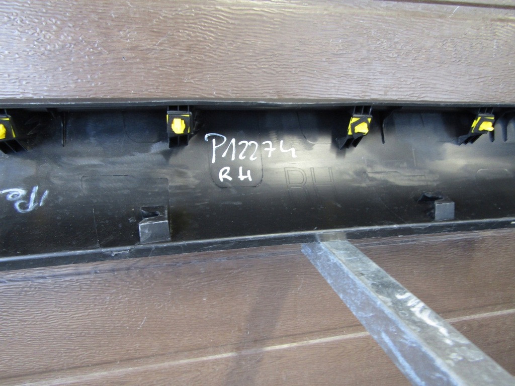 фото №13, Молдинг порог правая kia stonic 17- 87754 h8400