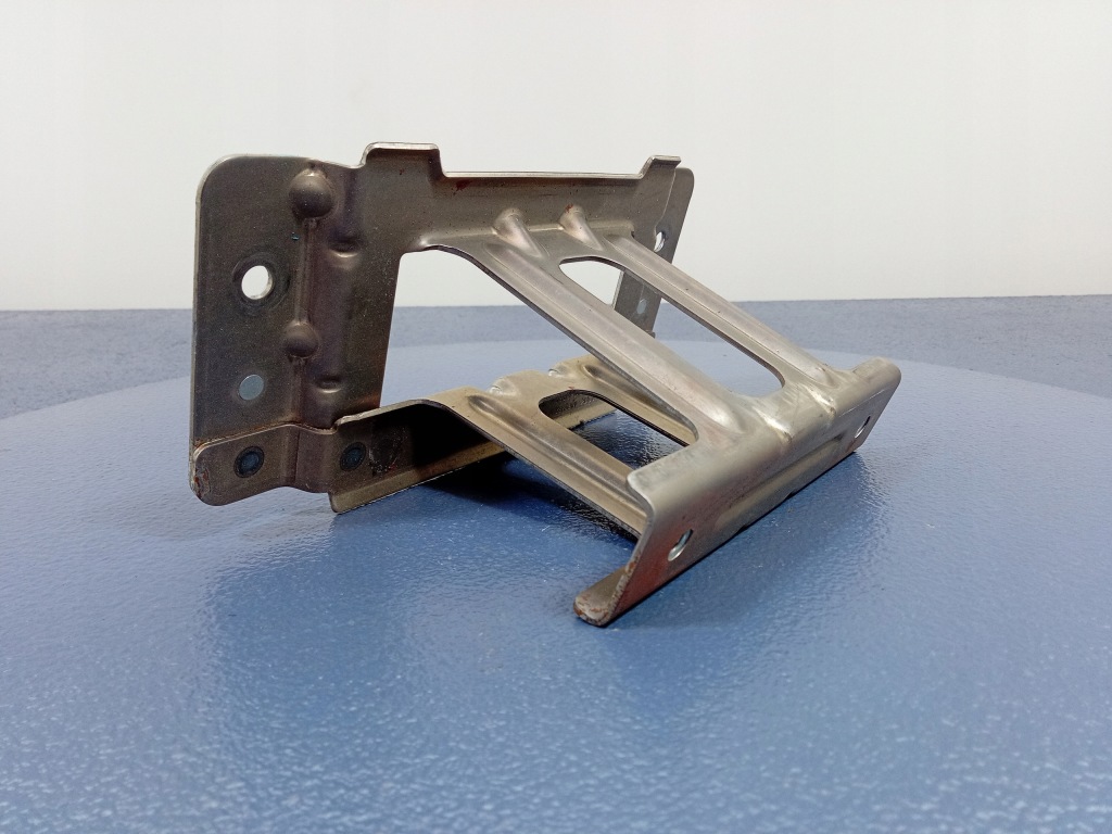 фото №1, Cayenne ii 7p5 кронштейн тунель середнього