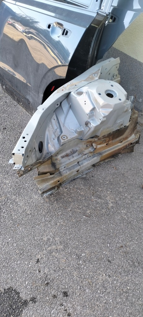 фото №1, Volvo xc90 ii лонжерон підкрилок чверть права rh