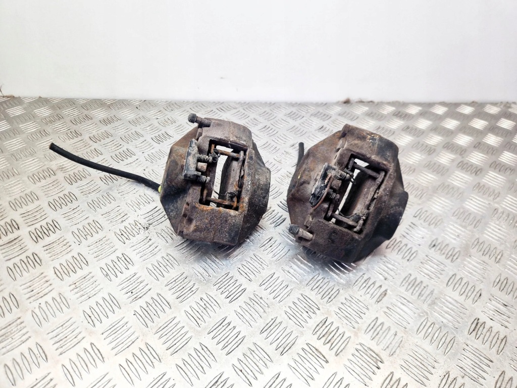 Купить Суппорт тормозной передний левый mercedes-benz sl r107 a1074200383 31961602