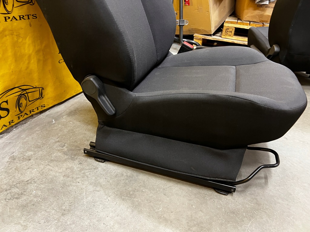 фото №4, Сиденье пассажира перед правый подголовник подушка безопасности dacia sandero iii 3