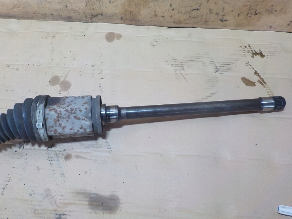 фото №2, Bmw x1 e84 2.0 приводной вал правая передняя