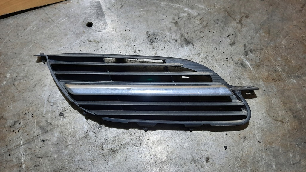 фото №1, Решётка капот правая nissan almera tino 02r