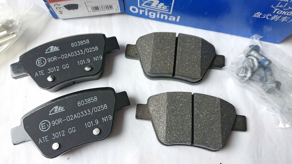 фото №10, Гальмівні диски + гальмівні колодки перед задня vw golf vi 1.6 2.0 tdi