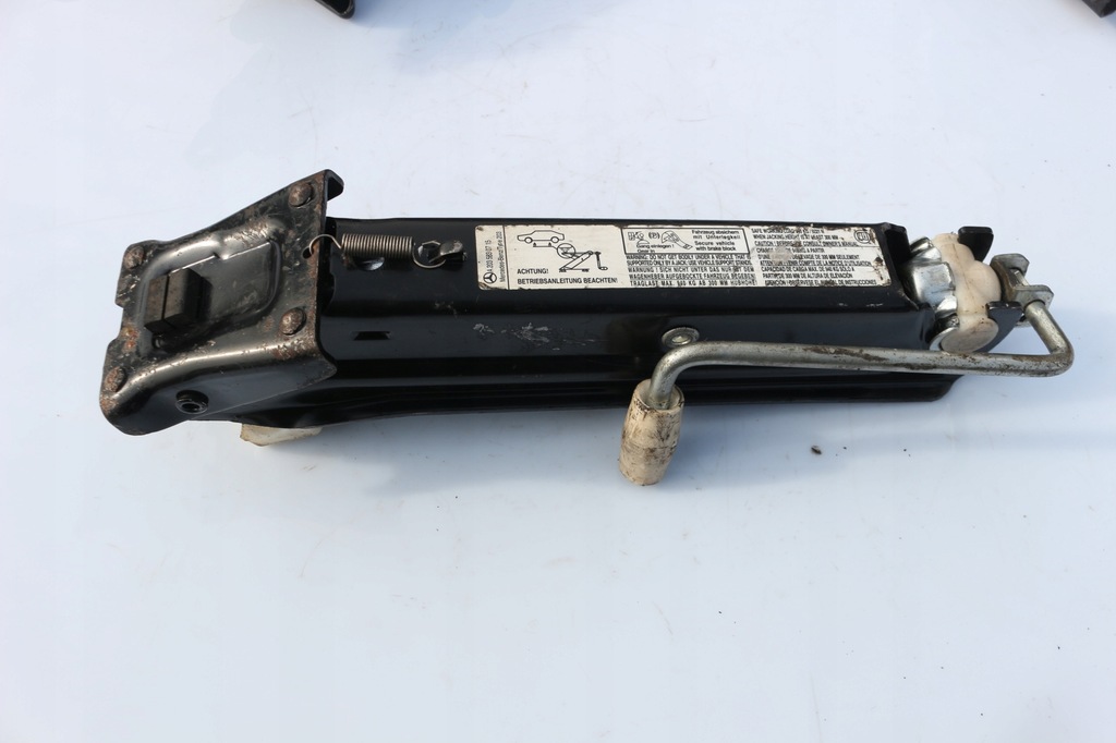 фото №1, Домкрат підйомник mercedes w203 w209 a2035830715