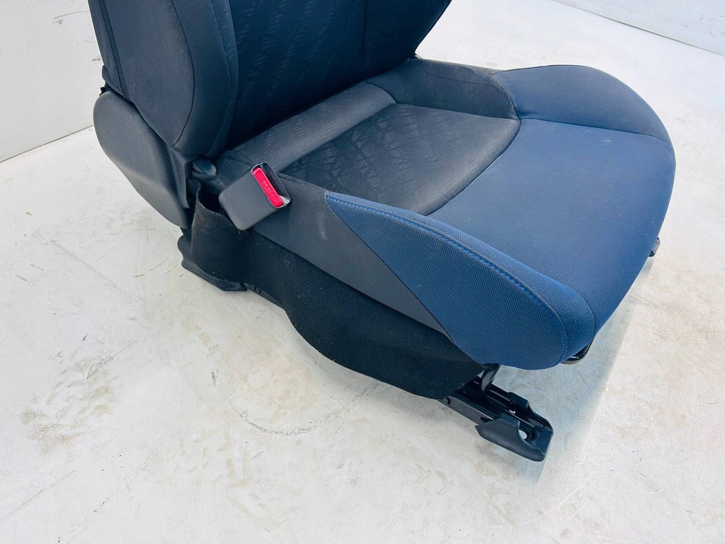 фото №5, Chr c-hr i сиденье водителя левый материал niebieski