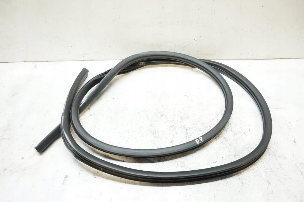 фото №1, Прокладка дверь правый перед mitsubishi colt vi eu