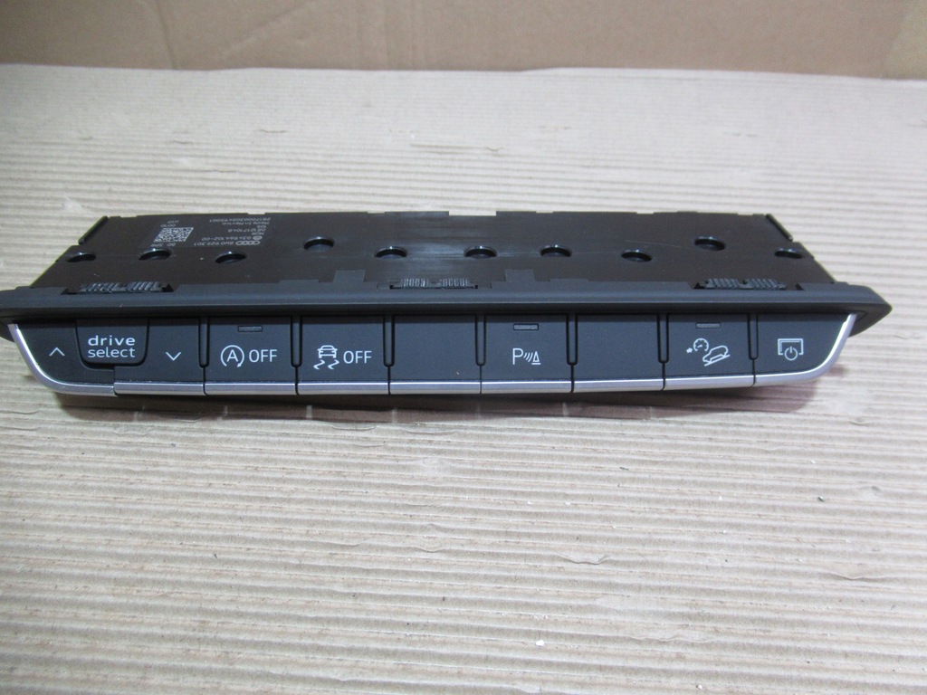 фото №1, Audi панель переключатель 8w0925301