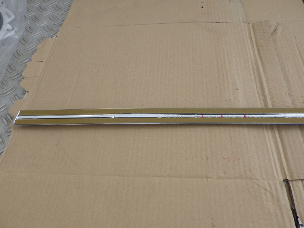 фото №7, Молдинг дверь левый перед toyota verso pz415-e8494