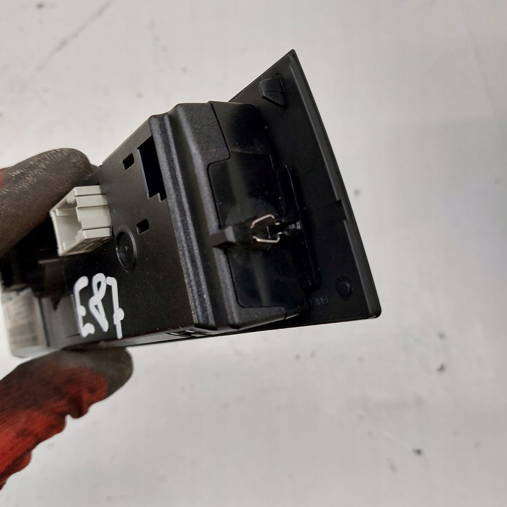 фото №11, Bmw 1 e87 панель обдув кондиціонера 9162983-01