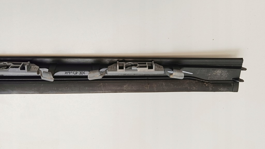 фото №8, Захист молдинг скло лобове ліва 7465339 bmw x6 g06 lci x6 g06 5km a96