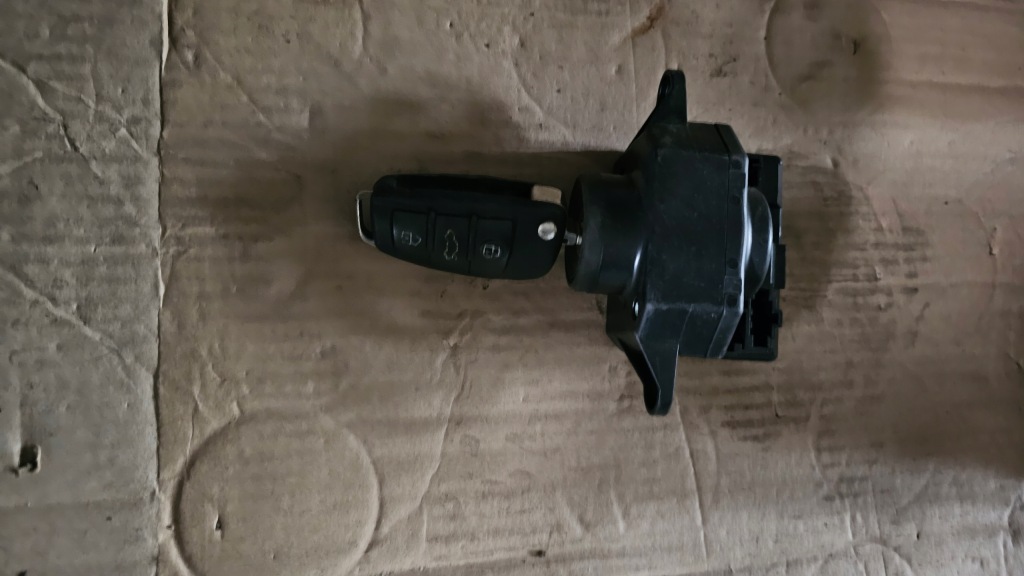 фото №1, Замок зажигания ключ audi a6 c6 4f0910132e