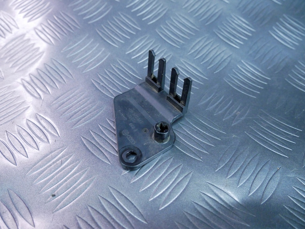 фото №1, Кронштейн датчики лямбда-зонд 1s0971845 vw up! skoda citigo