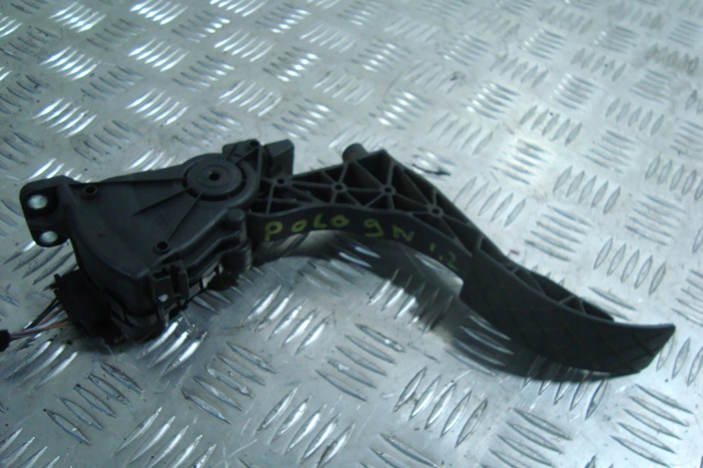 фото №1, Педаль газа потенциометр vw polo 9n 01-